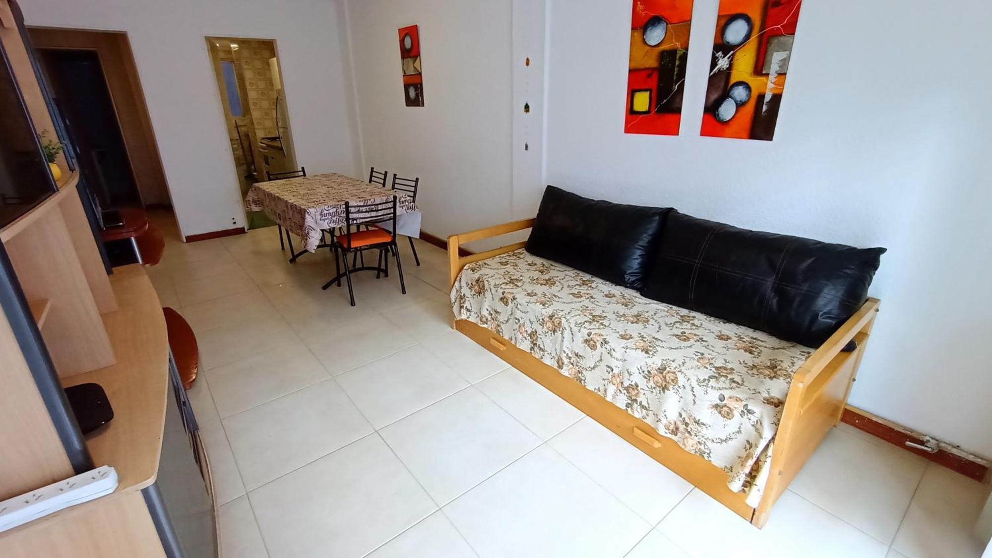 Efdepartamentos Plaza Colon Con Balcon A La Calle Y Cochera Auto *