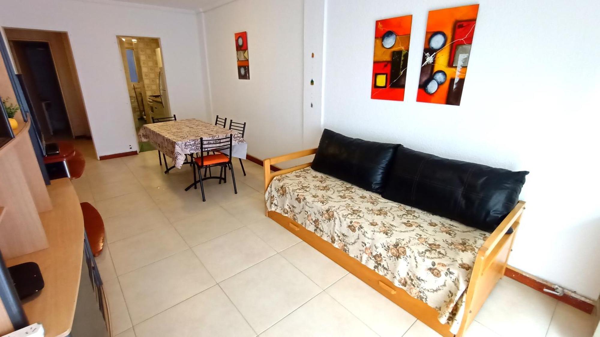 Efdepartamentos Plaza Colon Con Balcon A La Calle Y Cochera Auto *