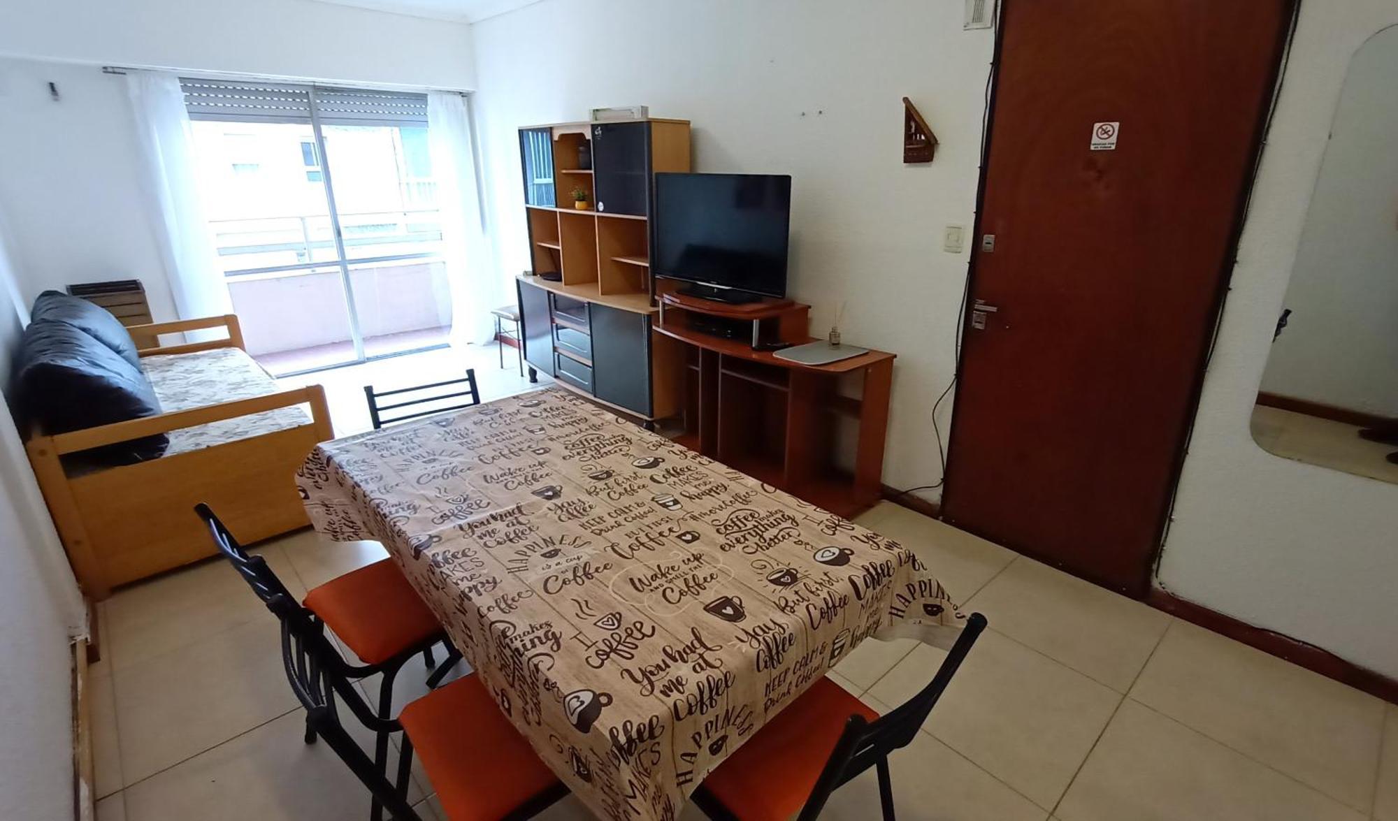 Efdepartamentos Plaza Colon Con Balcon A La Calle Y Cochera Auto Apartment *