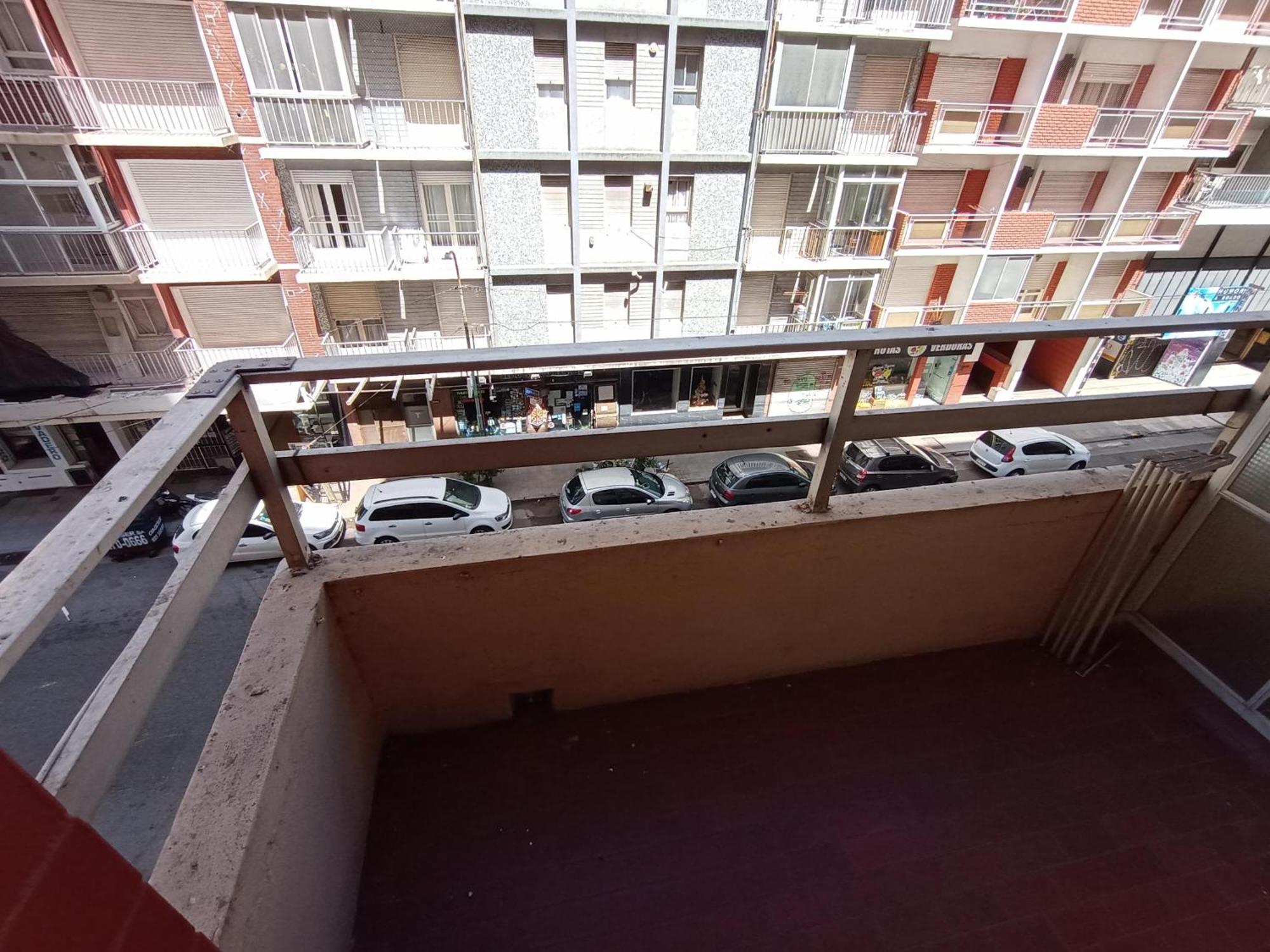 Efdepartamentos Plaza Colon Con Balcon A La Calle Y Cochera Auto Apartment Mar del Plata