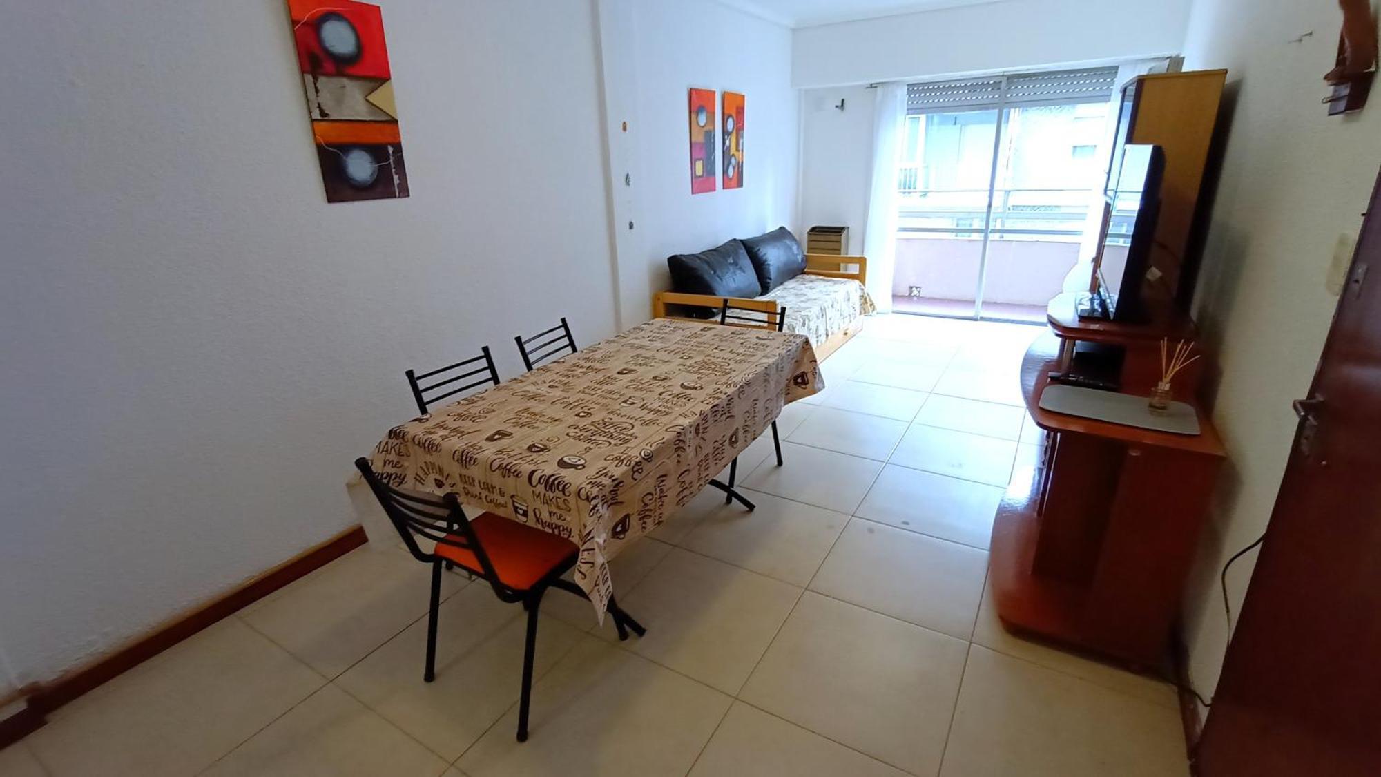 Efdepartamentos Plaza Colon Con Balcon A La Calle Y Cochera Auto Mar del Plata